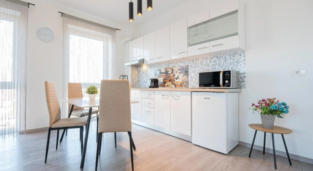 Serene Flat
