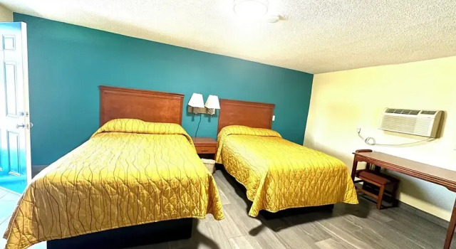Четырёхместный номер Standard Bel-Aire Motel Tuscaloosa