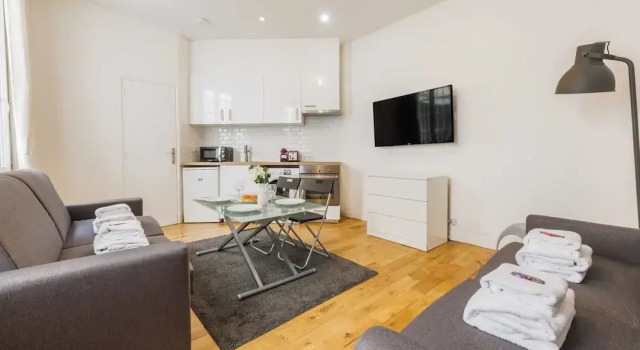 Lovely Studio Near Eiffel Tower, Забронировать Отель Отели Парижа с парковкой, рядом с Жавель – Андре Ситроен, Парковка