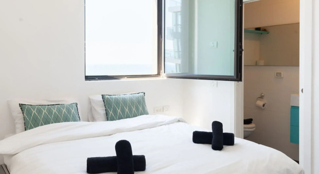 Apartment Ivoire, 3BR, Tel Aviv, Kerem, Daniel St, #TL5, Забронировать Апартаменты/квартира Отели Тель-Авива с парковкой, рядом с Пляж Иерусалим, Парковка