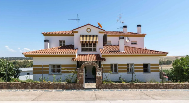 Casa Rural Casa Valdecaballeros, Забронировать Отель Отели Badajoz Province с завтраком, Завтраки