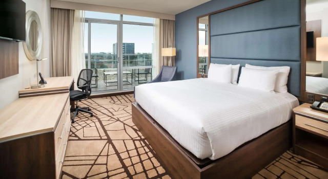 Двухместный номер Standard с балконом Hilton Garden Inn Bogota Airport
