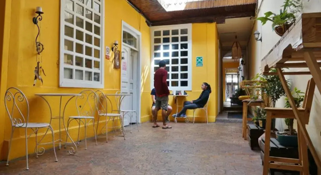 Hostal Mochiliers Bed and Breakfast, Buchen Sie Hostel Hostels in Cuenca, in der Nähe von Tomebamba River, Hostel