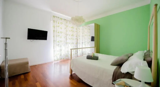 Apartment Via Alessandro Volta, Забронировать Апартаменты/квартира Апартаменты Сан-Ремо, рядом с Вокзал Сан-Ремо, Апартаменты/квартира