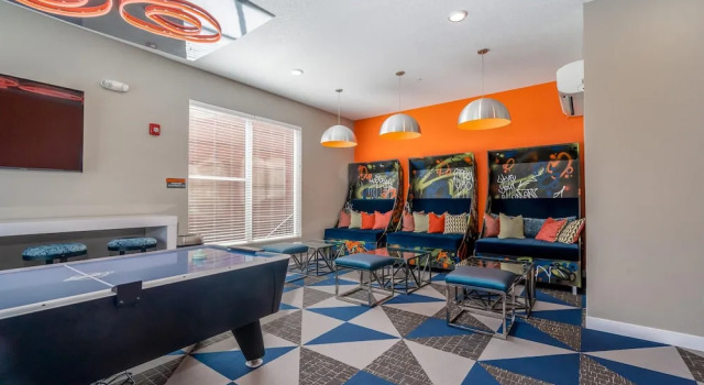 Апартаменты Kasa 2BD Walk to Sculpture Park Des Moines