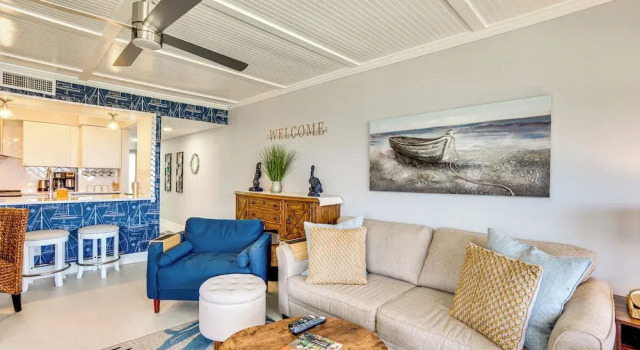 Beach Access: Ocean-view Condo w/ Screened Balcony