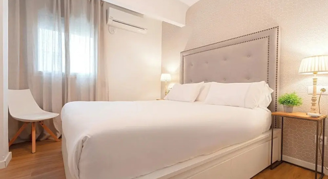 Genteel Home Velarde, Забронировать Отель Старый город Севилья