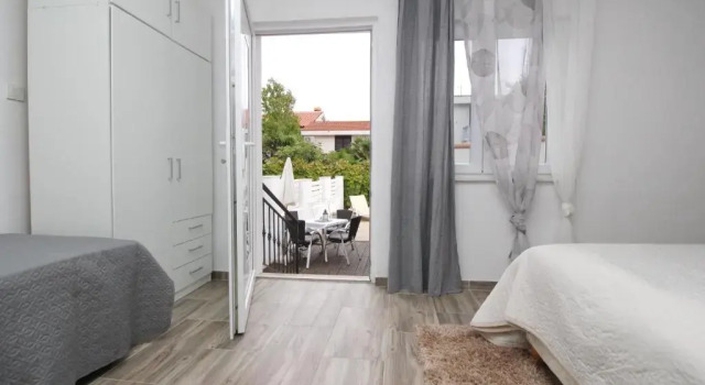 Apartments Rozanda, Забронировать Апартаменты/квартира Башка остров Крк, рядом с Пляж Башка