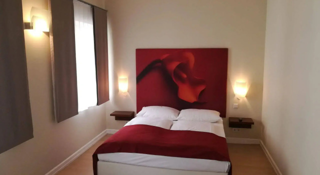 Living am Carlsplatz Apartment, Забронировать Апартаменты/квартира Карлштадт Дюссельдорф
