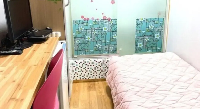 Living Castle Hongdae, Забронировать Отель Мапхогу Сеул, рядом с Торговая улица Хондэ