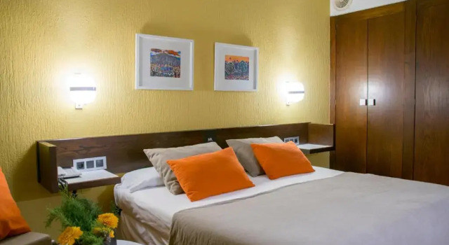 Двухместный номер Standard Hotel America Igualada