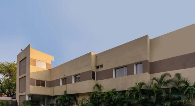 Oyo 18836 Orchid Suites