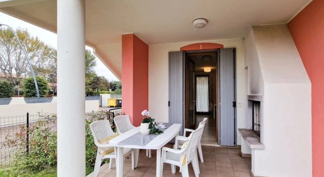 Апартаменты c 1 комнатой с видом на сад Ground-floor Apartment With Garden and Pool Access