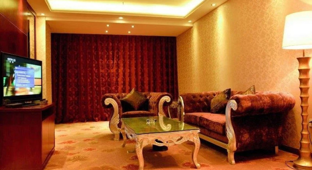 Hezhou Zhengling Hotel