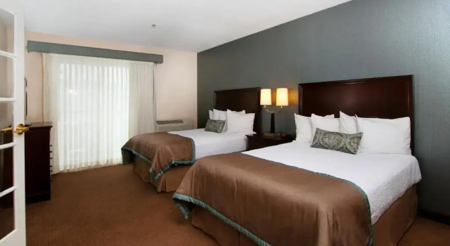 Четырёхместный люкс c 1 комнатой Best Western Plus City Center