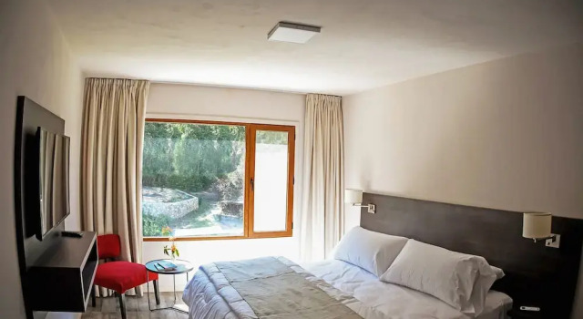 Redil del Paraíso, Rezervovat Hotel La Cumbre 