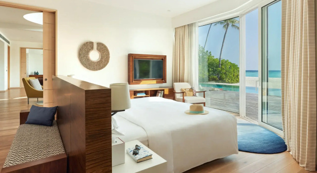 Резиденция с бассейном Beach с 2 комнатами Jumeirah Olhahali Island Maldives