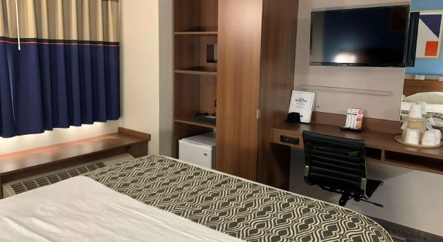 Двухместный номер Standard Microtel Inn & Suites by Wyndham Fond Du Lac