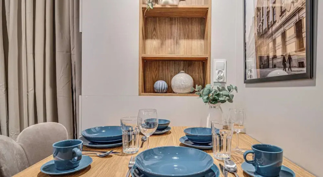 Двухместный люкс Comfort с балконом RentPlanet - Apartamenty Dmowskiego