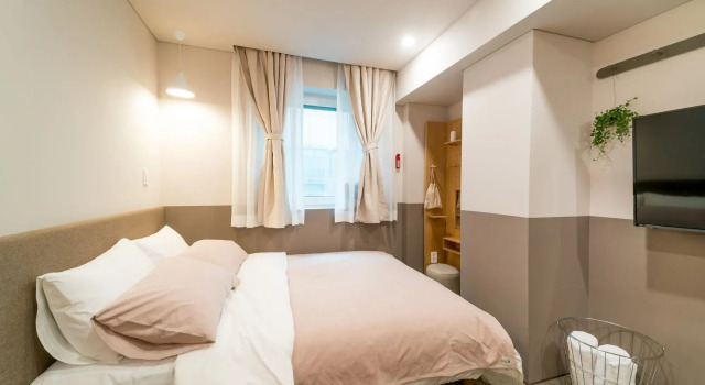 Upflo Hostel