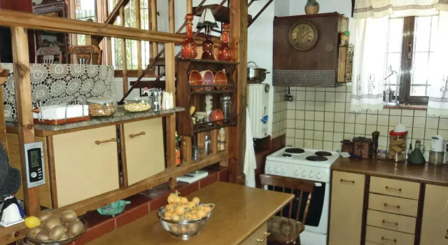 Stunning Home in Xiropigado With Wifi and 2 Bedrooms, Prenota Appartamento Hotel a Peloponneso con parcheggio, Parcheggio