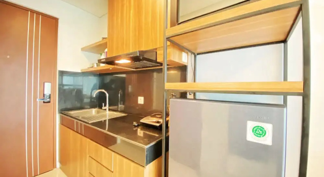 Апартаменты Cozy Studio Room At Green Kosambi (Greko) Apartment