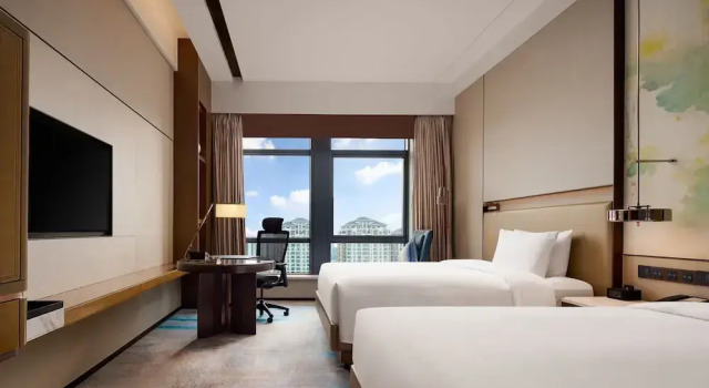 Четырёхместный номер Standard с видом на город Grand New Century Hotel Boao Hangzhou