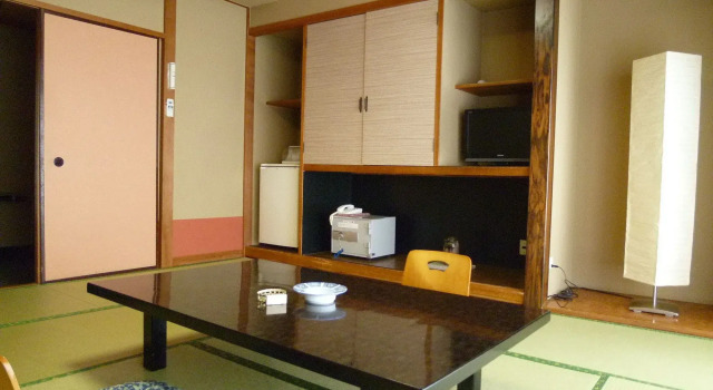 Hotel Yoshino, Boek Hotel Hotels in Tokai met parkeren, Parkeren