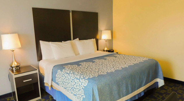 Days Inn & Suites by Wyndham Pocahontas, Rezervovat Hotel Pocahontas Ozarks