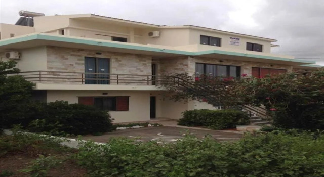 Yiannis Apartments