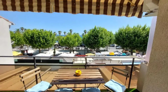 Le Lavandou T2 front de mer