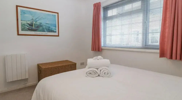 Riverview Apartment, Book Lejlighed Lejligheder i Henryd, Lejlighed