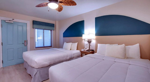 Четырёхместный номер Deluxe Seaside Inn Oceanfront