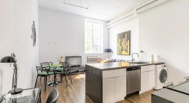 1 Bedroom Loft Free Parking Gym 1, Varaa Hotelli Hamilton 