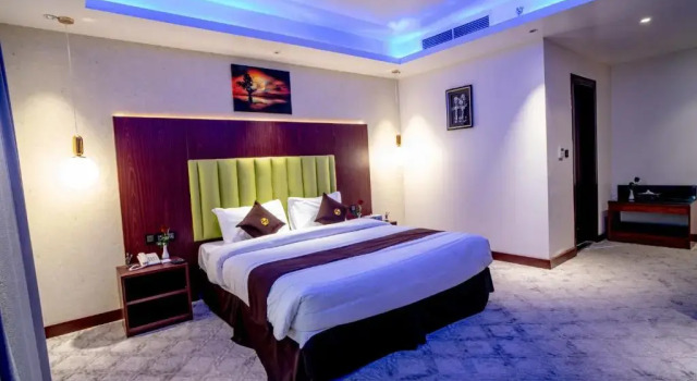 Номер Executive Raha Grand Hotel