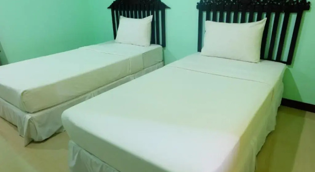 J-Safe Guesthouse, Забронировать Отель Мыанг-Као 