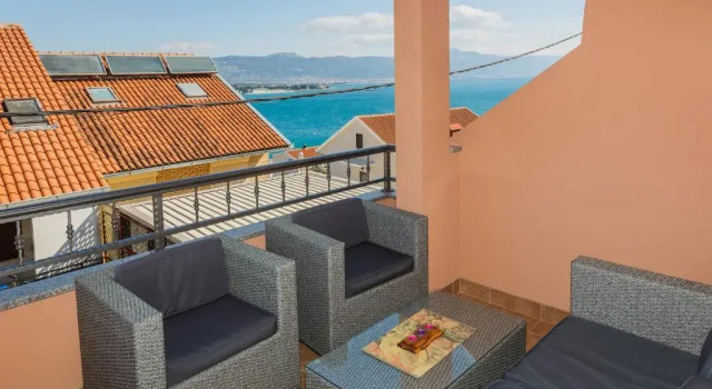 Апартаменты с 2 комнатами с балконом и с видом на море Apartments Viljac