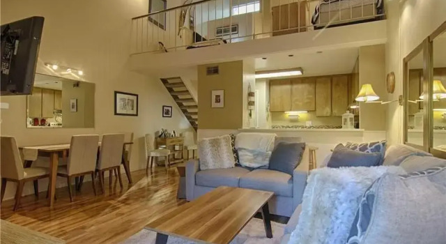 Remodeled and Stylish Carnelian Woods Condo #317, Забронировать Апартаменты/квартира Карнелиан-Бэй Норт-Лейк-Тахо