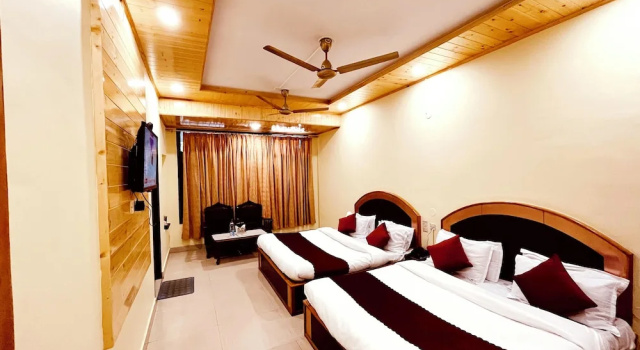 Семейный номер Standard Hotel Amit - 5 Mins Drive to Airport
