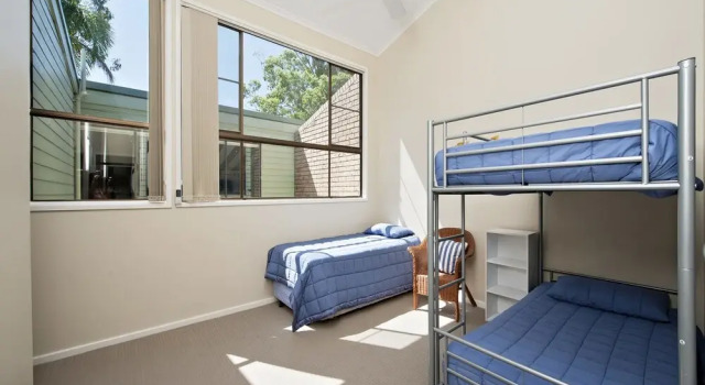 23 'Bay Parklands', 2 Gowrie Avenue - Little Beach, Air Con, Pool And Tennis Court