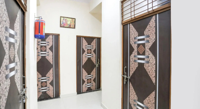 OYO 77842 Triveni Darshan