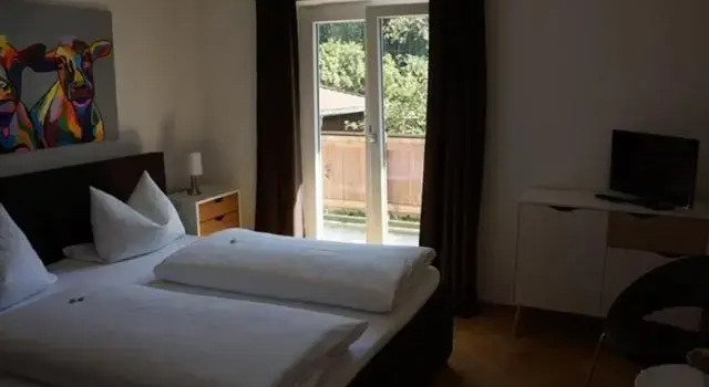 Heil- und Seminarzentrum "LebensQuell", Book Hotel Schleching Chiemgau