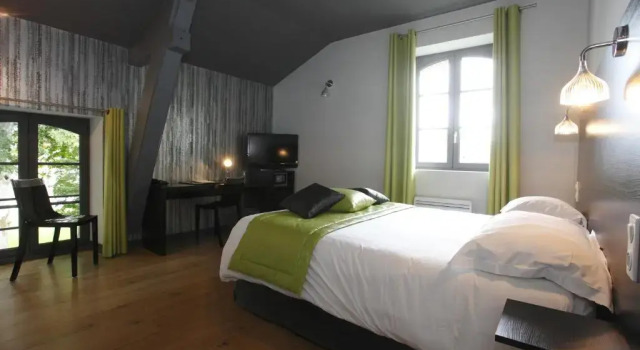 Трёхместный номер Standard Hotel Château de la Barbinière
