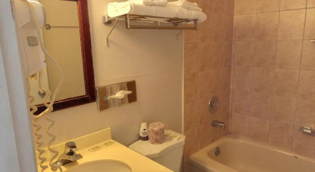 Пятиместный семейный люкс Deluxe с видом на бассейн 7 Nights Stay