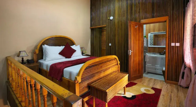 Полулюкс Maaha Beach Resort