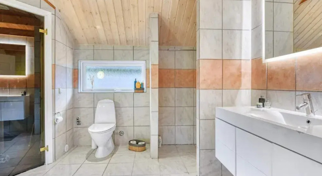 Коттедж 5 Star Holiday Home in Oksbol
