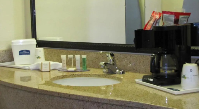 Номер Standard Howard Johnson Express Inn - Tallahassee