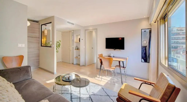 Апартаменты Cannes Close Centre 2 BR architect tribute Brigitte Bardot Olam Properties