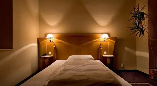 Aparthotel Tři lilie, Забронировать Отель Франтишковы-Лазне Рудные горы, рядом с Городской музей Франтишкови-Лазне