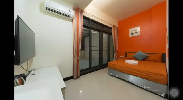Двухместный номер Economy с балконом Kenting Orange Homestay